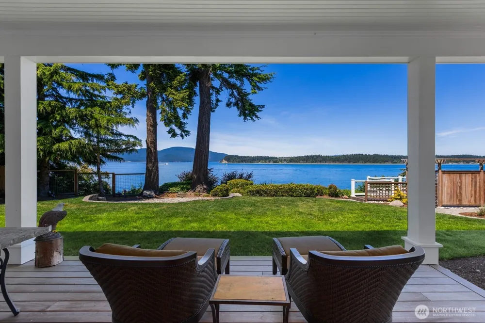 1114 B AVENUE Anacortes, WA 98221