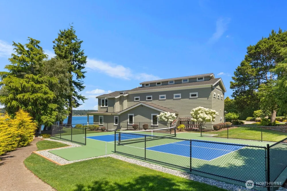 1114 B AVENUE Anacortes, WA 98221