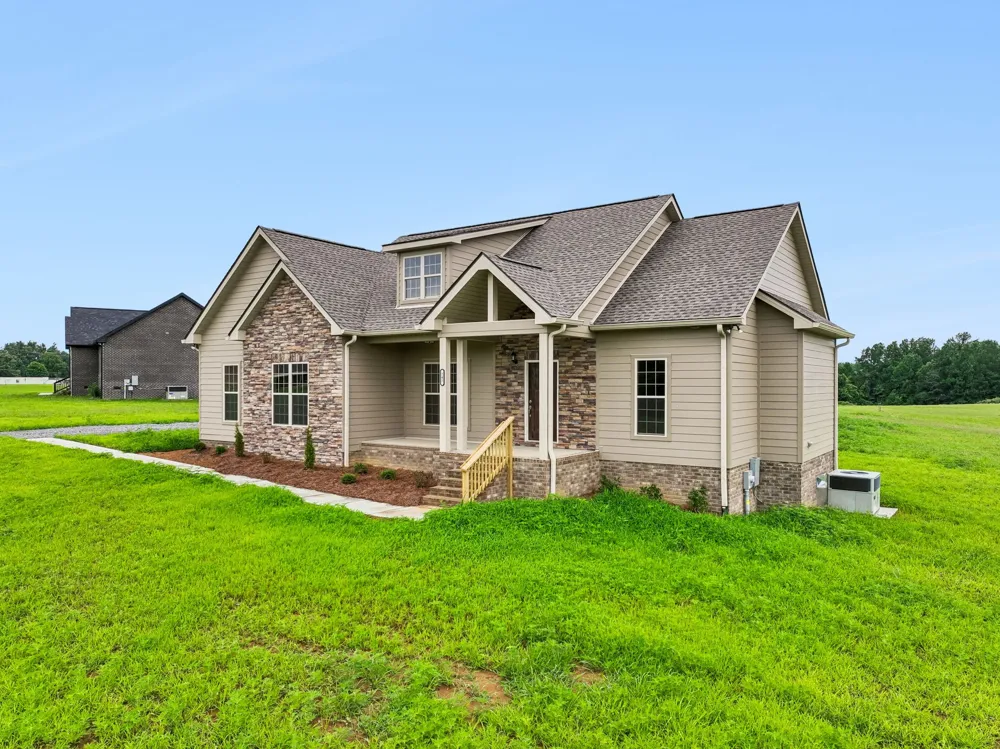 245 Makinley Dr Lafayette, TN 37083