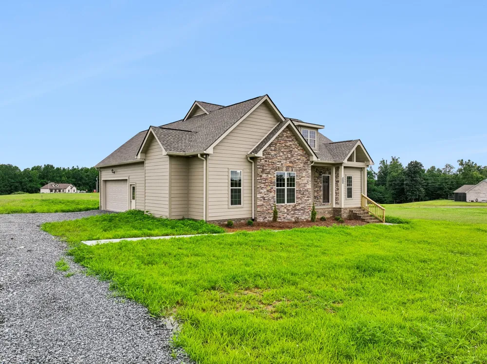 245 Makinley Dr Lafayette, TN 37083