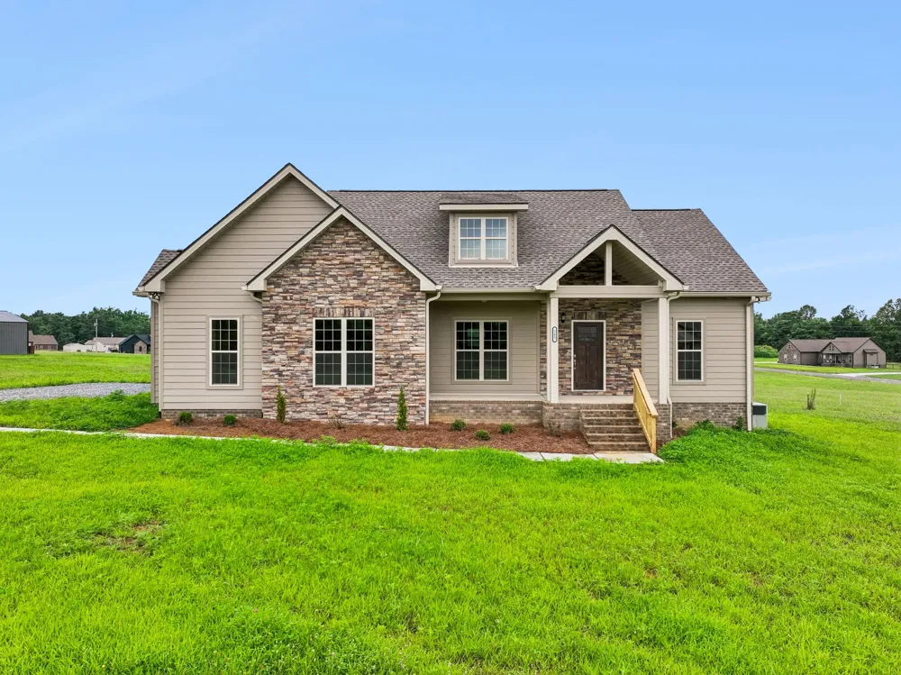 245 Makinley Dr Lafayette, TN 37083
