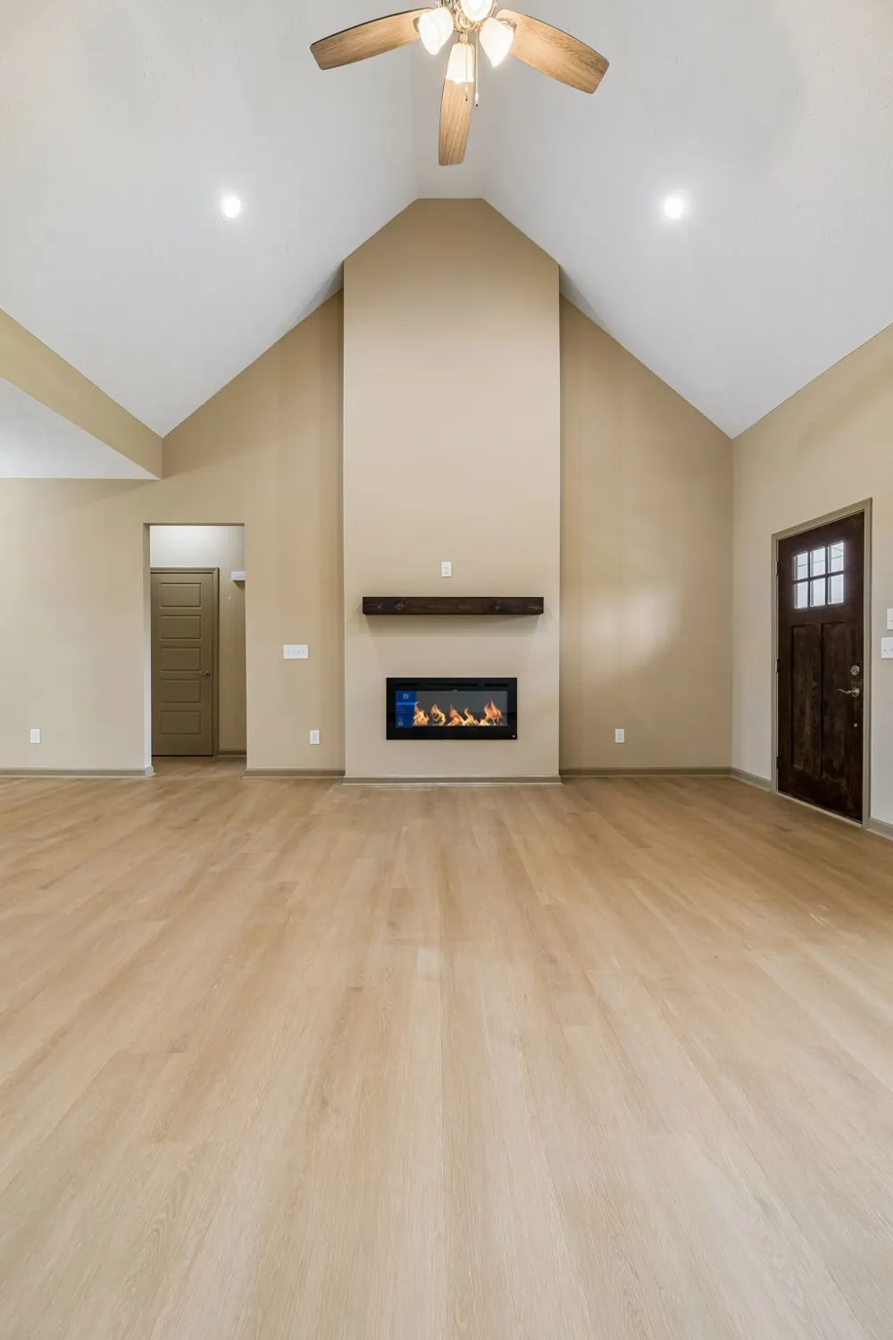 245 Makinley Dr Lafayette, TN 37083