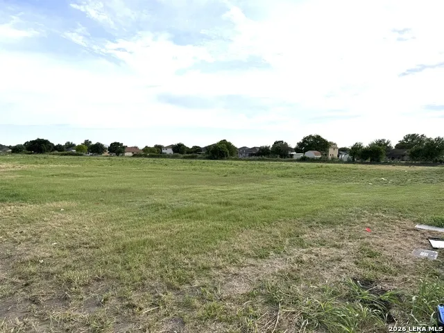 210 Double Creek Seguin, TX 78155