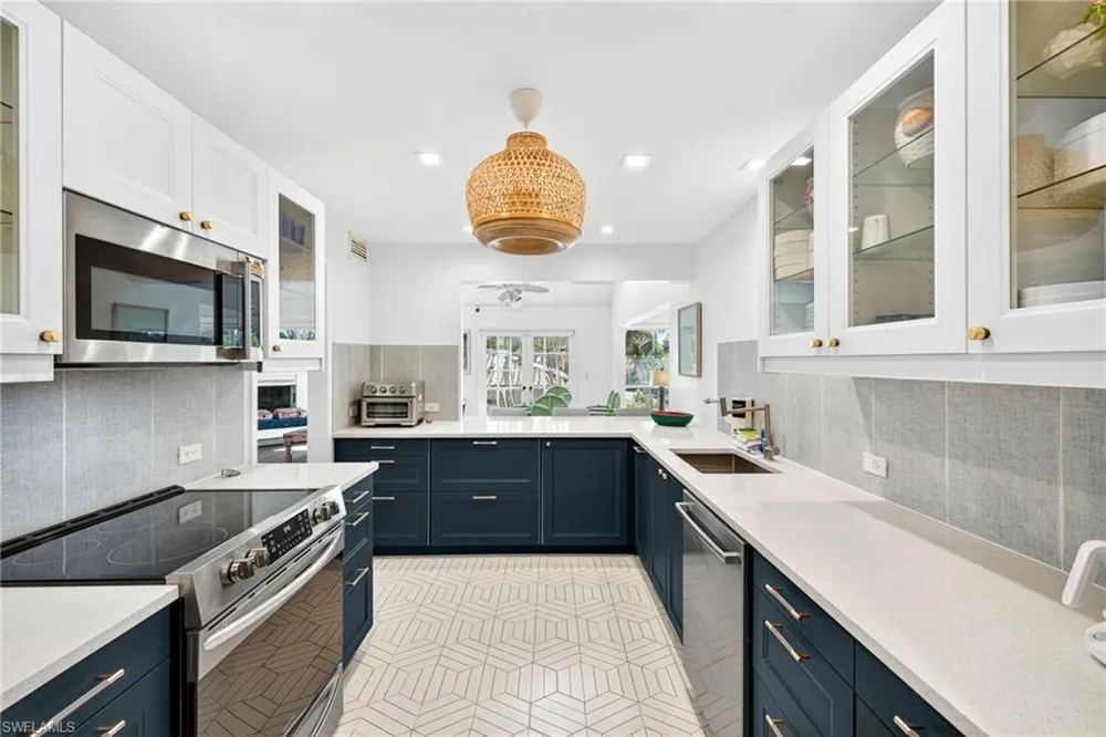280 Southwinds Drive Sanibel, FL 33957