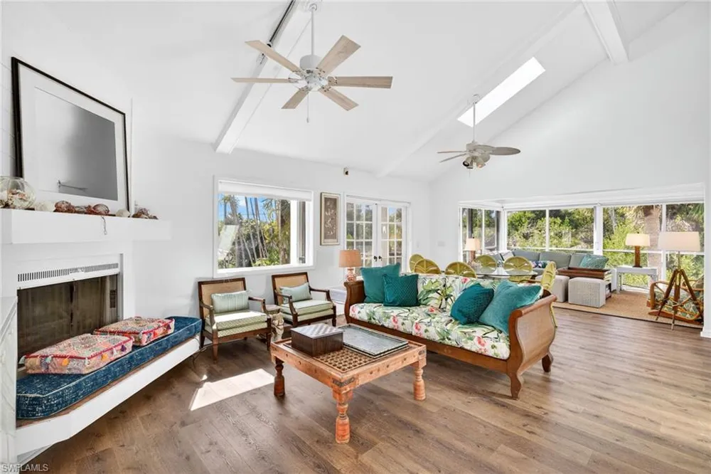 280 Southwinds Drive Sanibel, FL 33957