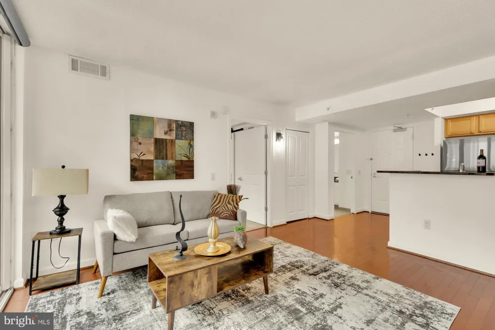 880 POLLARD STREET #801 Arlington, VA 22203