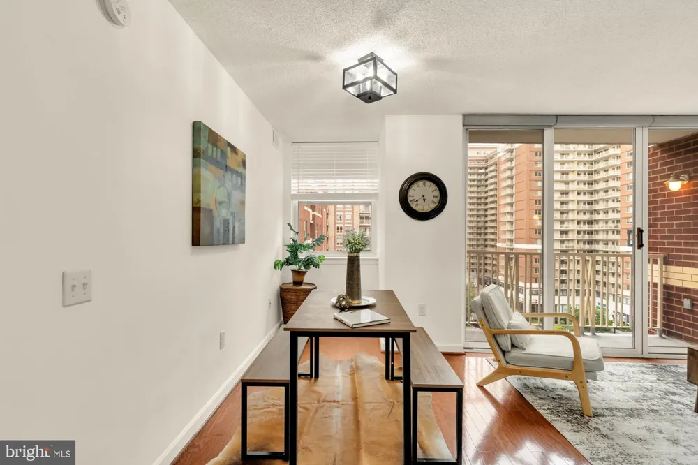 880 POLLARD STREET #801 Arlington, VA 22203