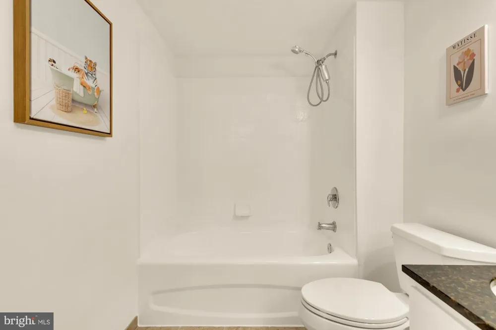 880 POLLARD STREET #801 Arlington, VA 22203