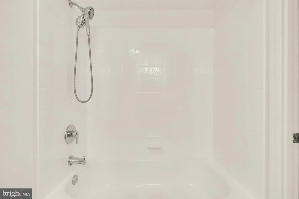 880 POLLARD STREET #801 Arlington, VA 22203