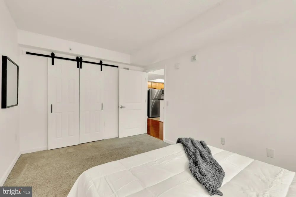 880 POLLARD STREET #801 Arlington, VA 22203