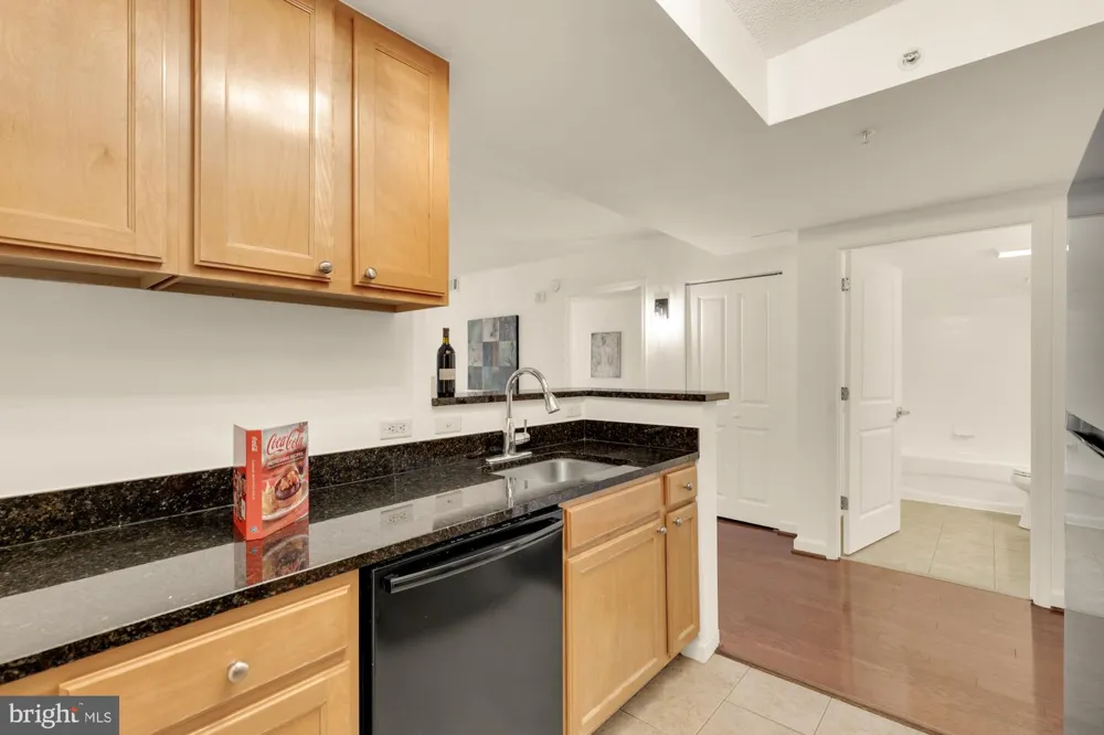 880 POLLARD STREET #801 Arlington, VA 22203
