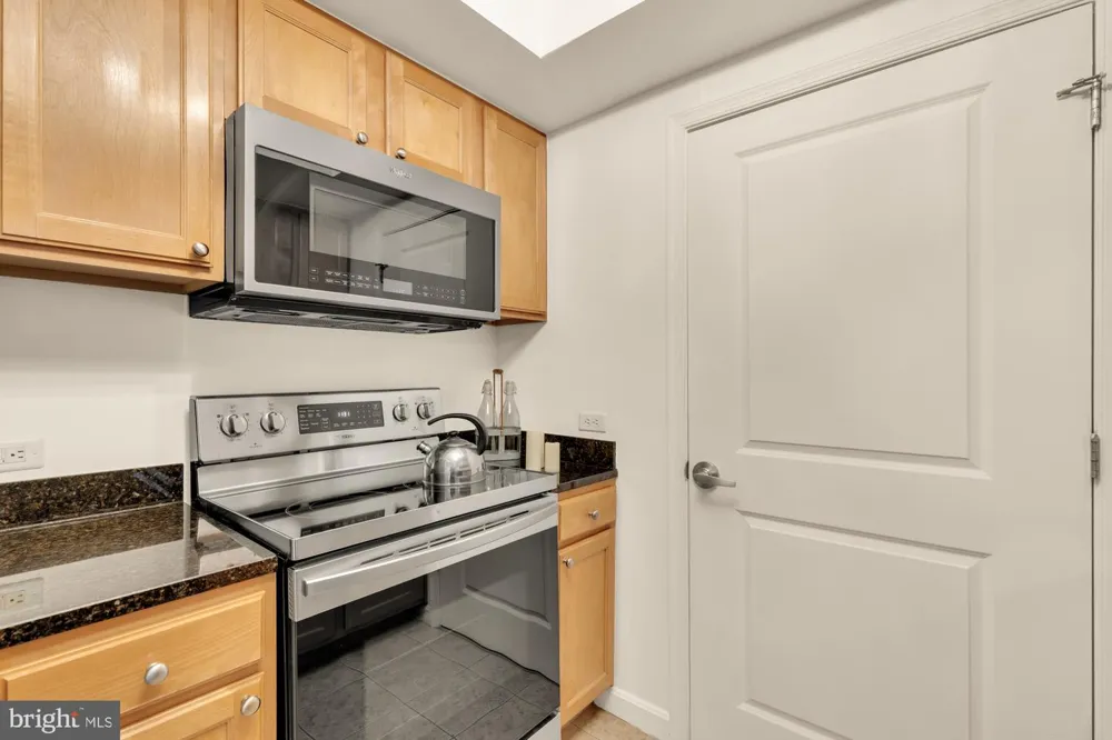 880 POLLARD STREET #801 Arlington, VA 22203