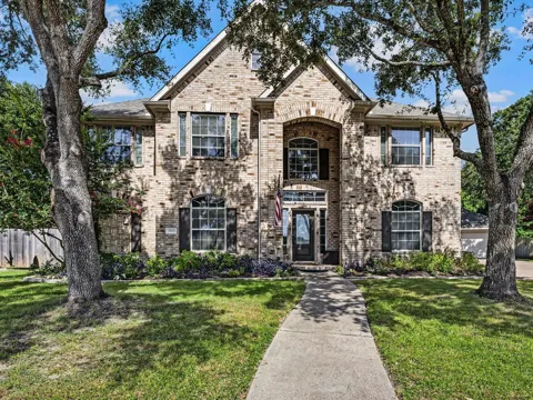 3802 Coral Circle