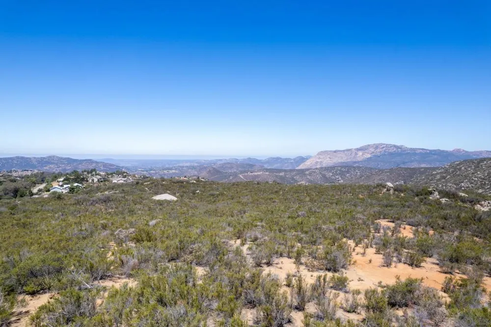 Victoria Drive Alpine, CA 91901