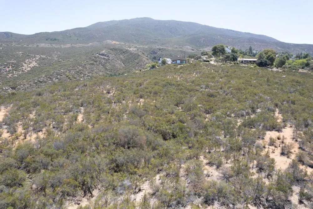 Victoria Drive Alpine, CA 91901
