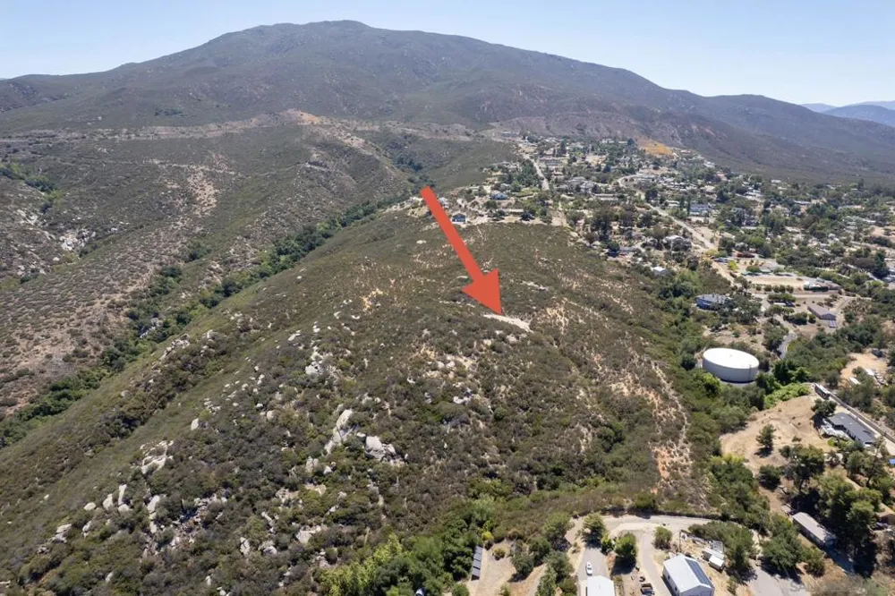 Victoria Drive Alpine, CA 91901