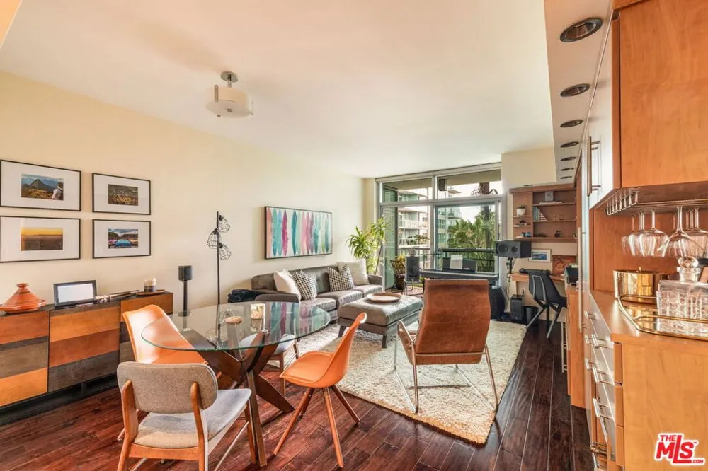 13700 Marina Pointe Drive #415 Marina del Rey, CA 90292