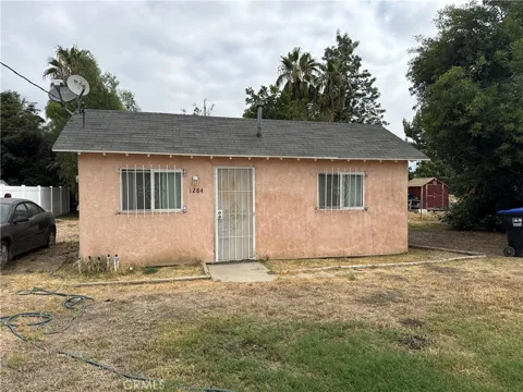 1284 E Laurelwood