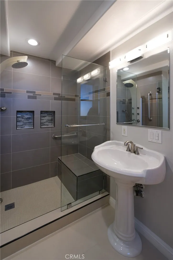 200 5th Alhambra, CA 91801
