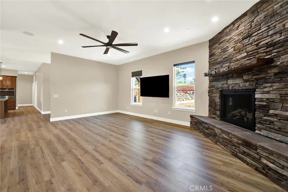 1690 BEND LANE Paradise, CA 95963