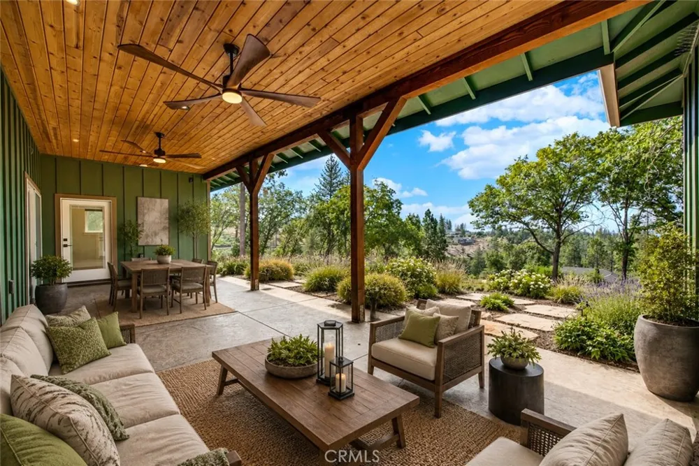 1690 BEND LANE Paradise, CA 95963