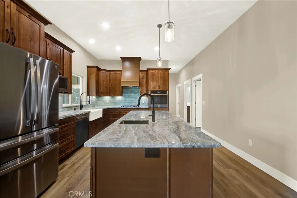 1690 BEND LANE Paradise, CA 95963