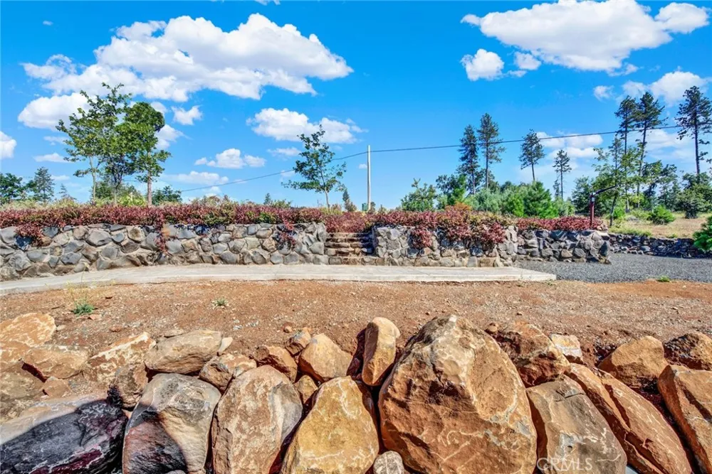 1690 BEND LANE Paradise, CA 95963