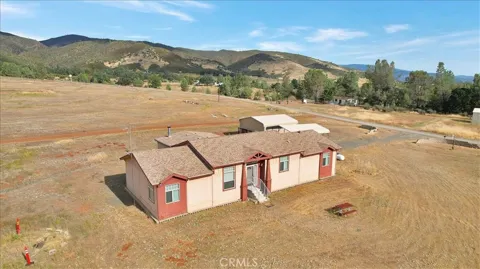 2420 Lakeview Loop