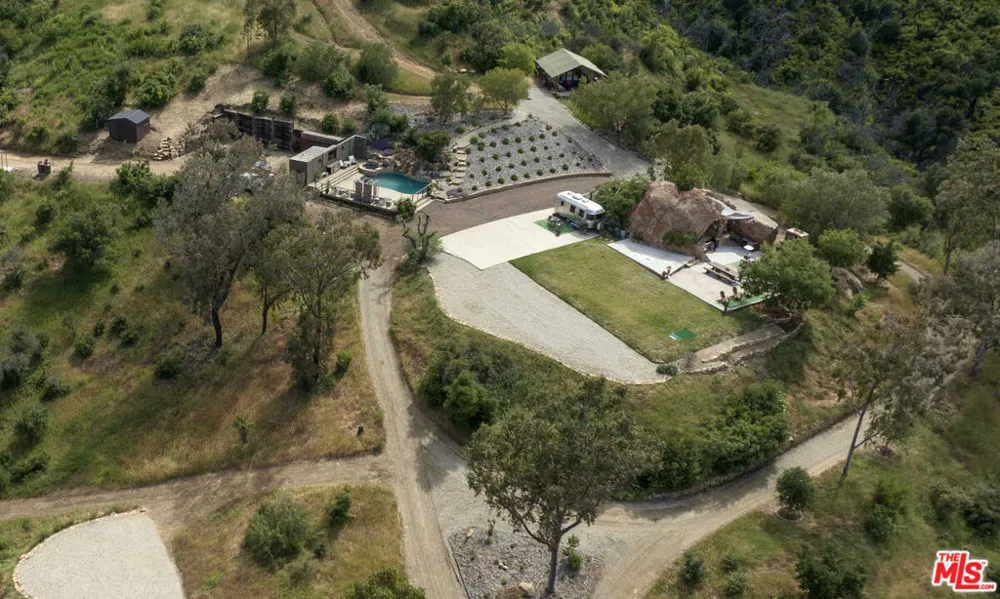 30884 Mulholland Highway Agoura Hills, CA 91301