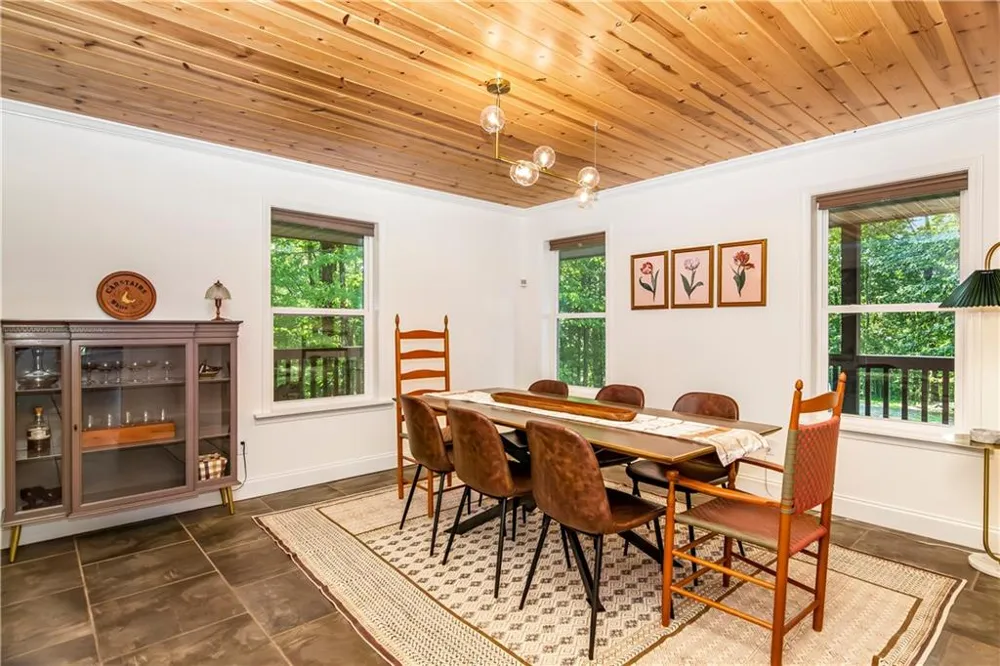 1269 Hunter Dr Ranger, GA 30734