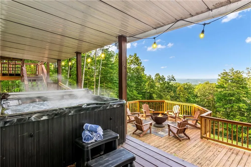 1269 Hunter Dr Ranger, GA 30734