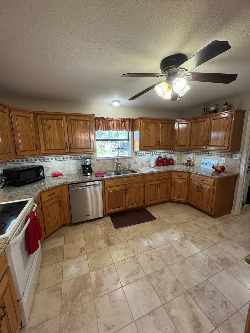 6655 County Road 118 Kaufman, TX 75142