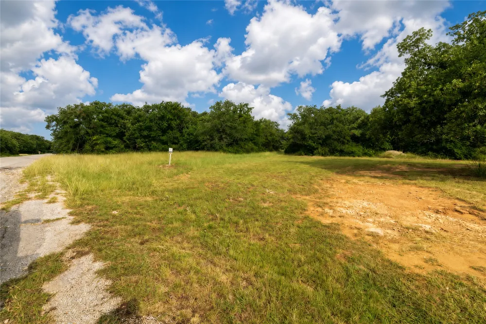 Segundo Drive Runaway Bay, TX 76426