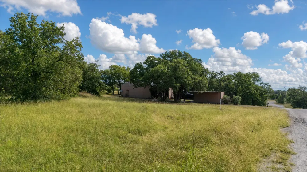 Segundo Drive Runaway Bay, TX 76426