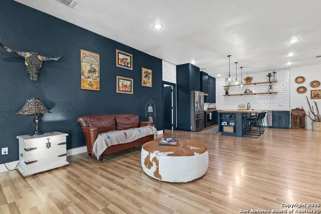 1591 Leissner School Seguin, TX 78155