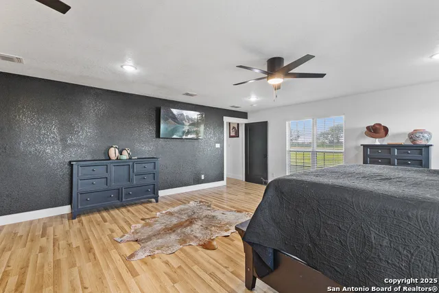 1591 Leissner School Seguin, TX 78155