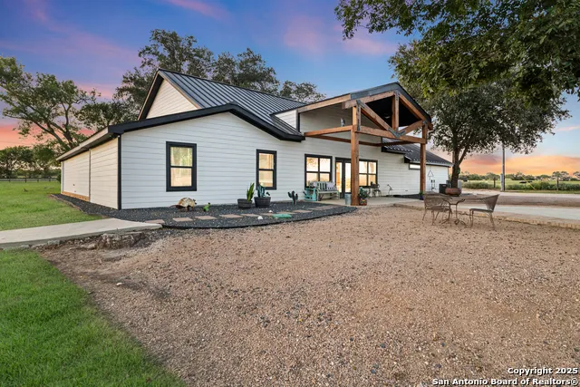 1591 Leissner School Seguin, TX 78155