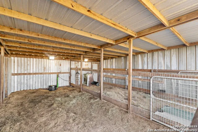 1591 Leissner School Seguin, TX 78155