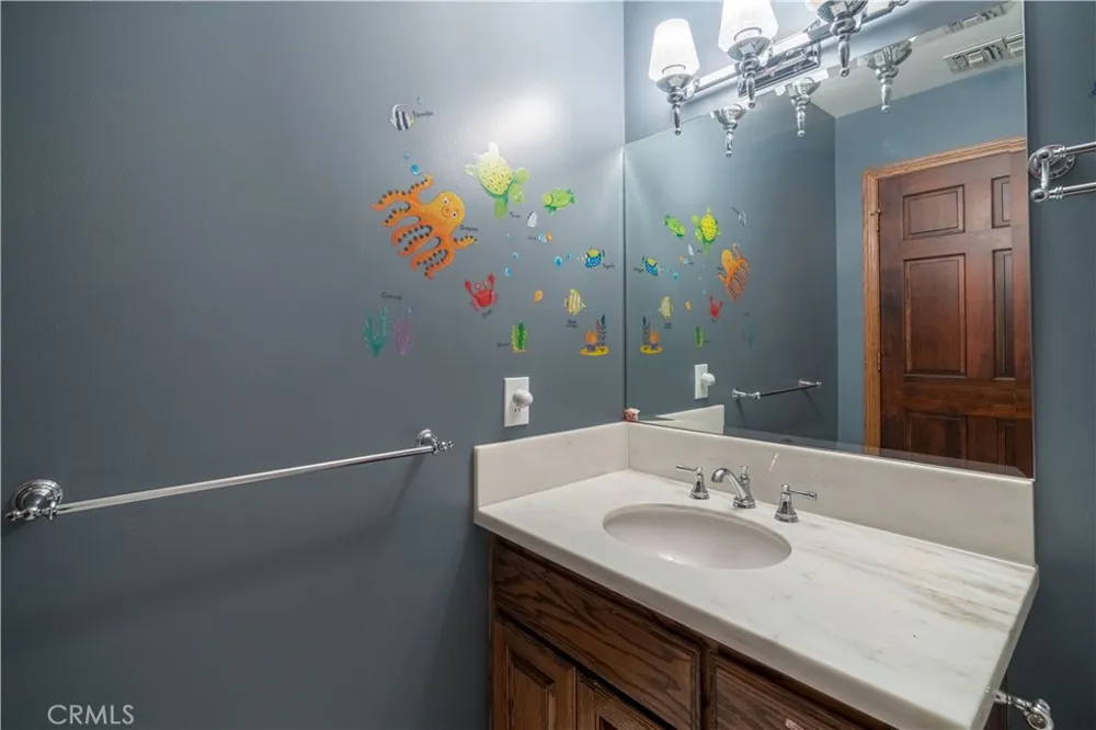 375 Berkshire Avenue La Canada Flintridge, CA 91011