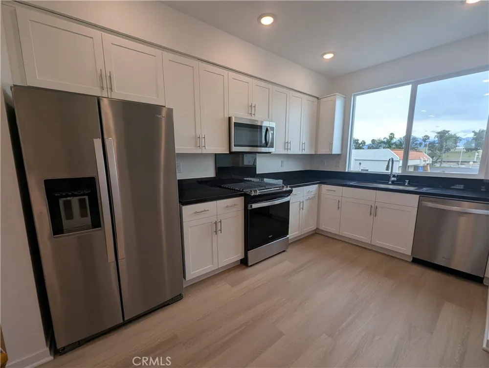 1160 Santo Antonio Colton, CA 92324