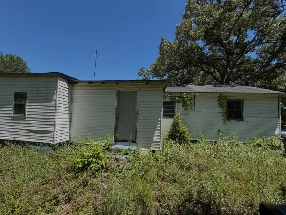 796 Shoemaker Road West Point, GA 31833