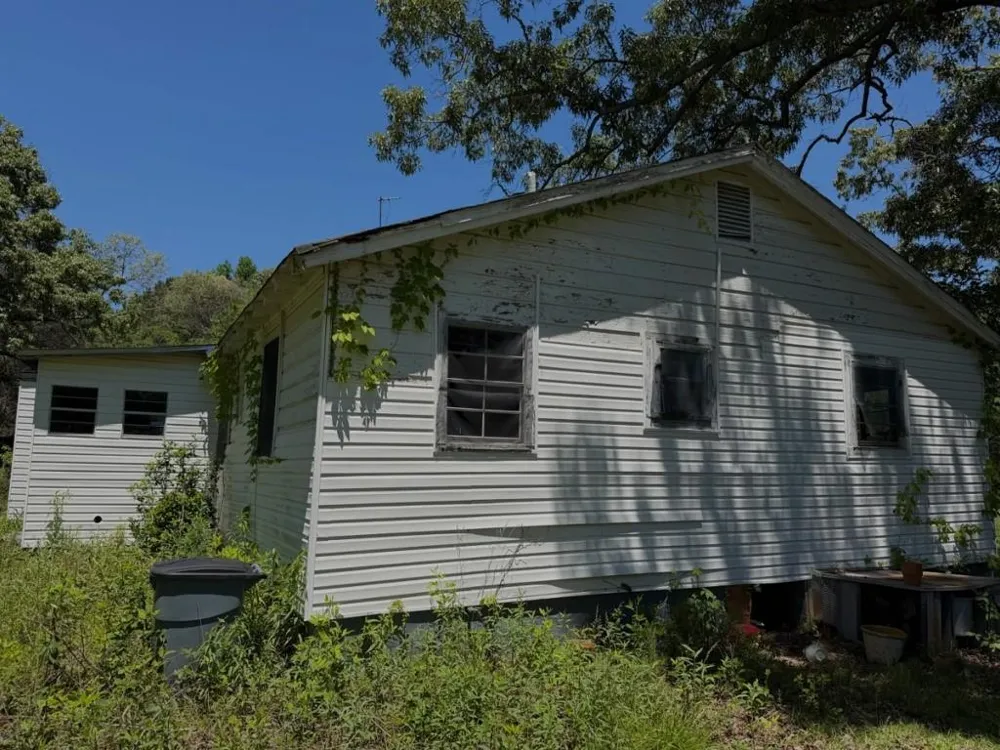 796 Shoemaker Road West Point, GA 31833