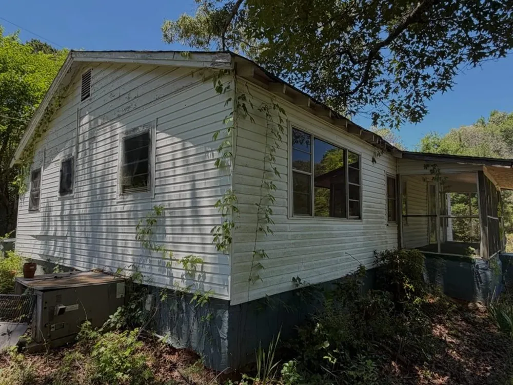 796 Shoemaker Road West Point, GA 31833
