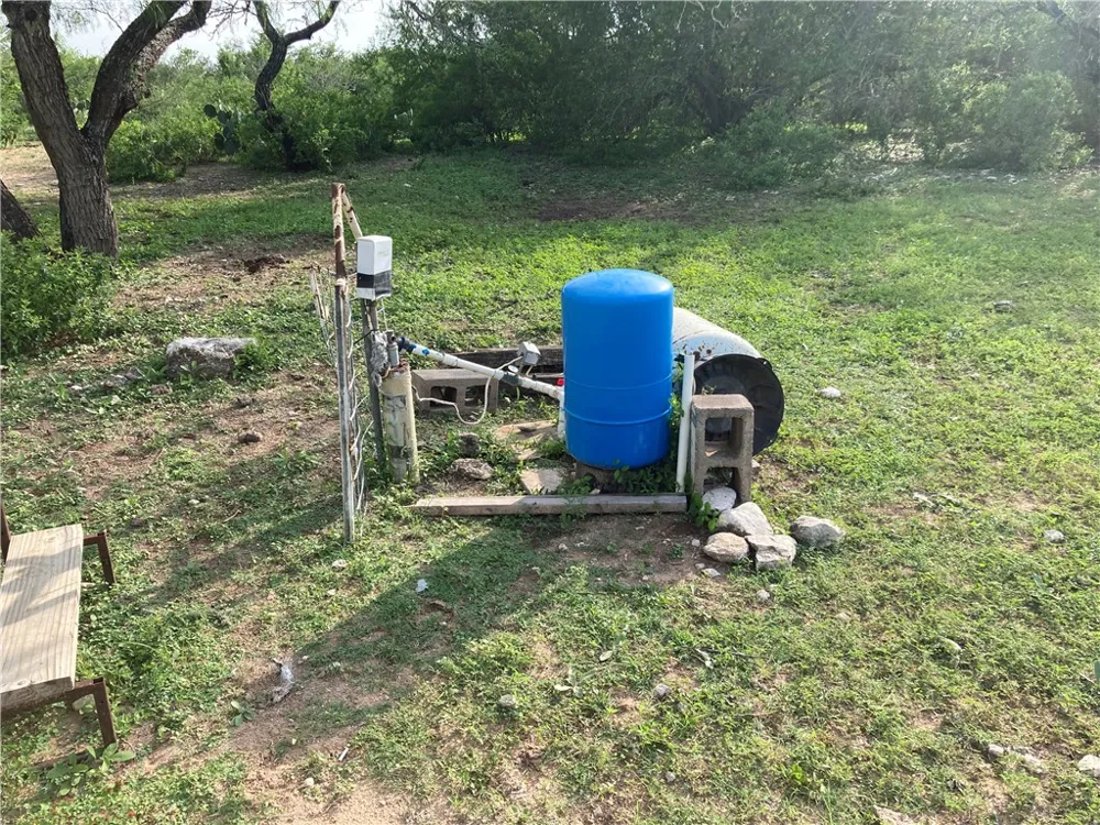 101 CR 101 San Diego, TX 78384