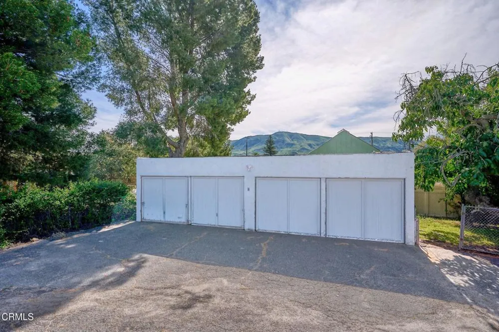916 E Santa Paula Street Santa Paula, CA 93060
