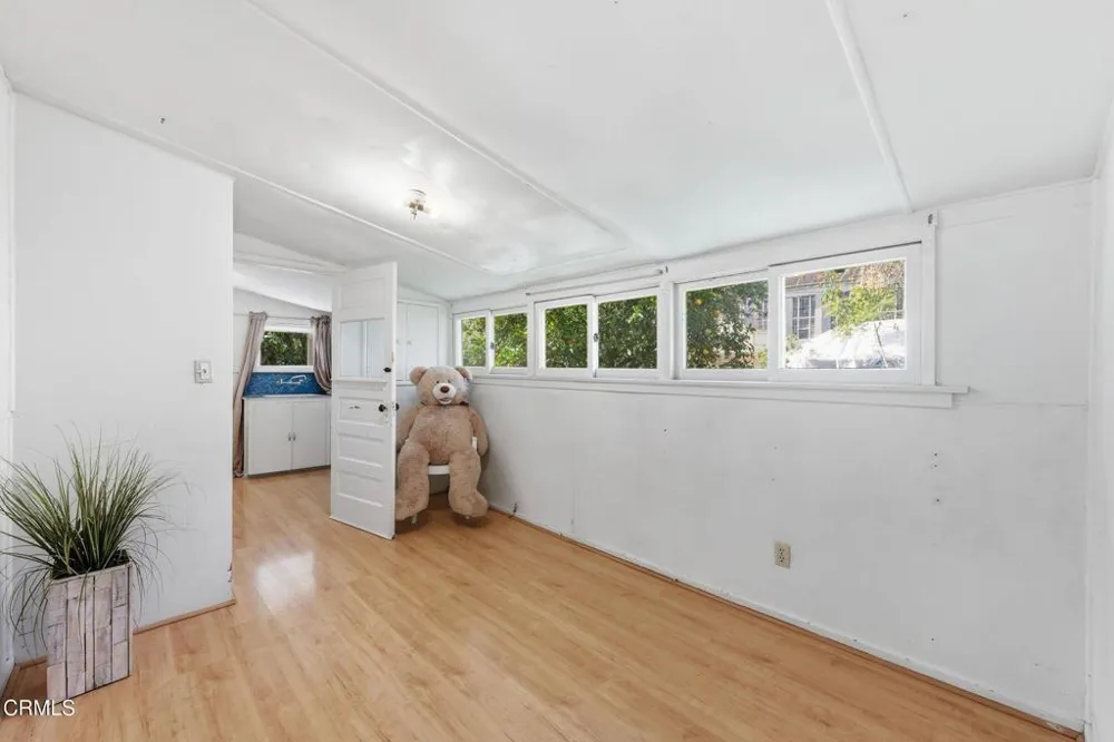 916 E Santa Paula Street Santa Paula, CA 93060