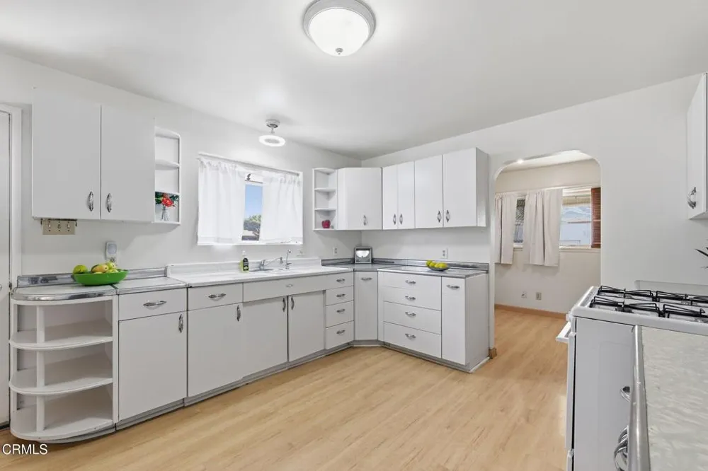 916 E Santa Paula Street Santa Paula, CA 93060