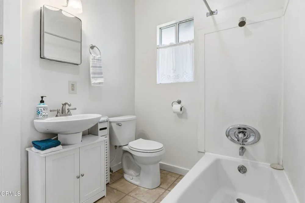 916 E Santa Paula Street Santa Paula, CA 93060