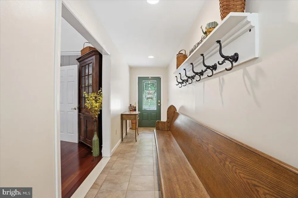 209 E MANOR LANE Lehighton, PA 18235