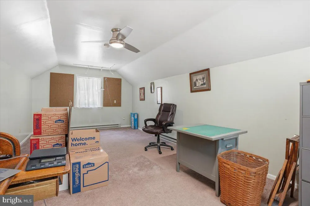 209 E MANOR LANE Lehighton, PA 18235